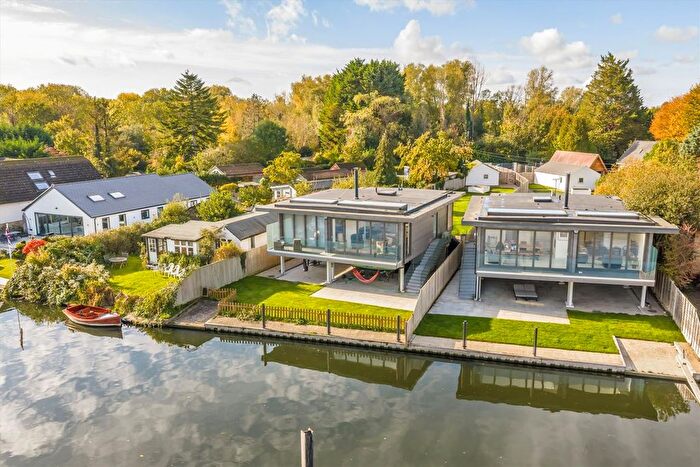 3 Bedroom Detached House To Rent In Riverside, Staines-Upon-Thames, TW18