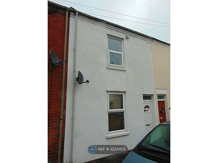 2 Bedroom Terraced House To Rent In Robinhood Street, Gloucester, GL1