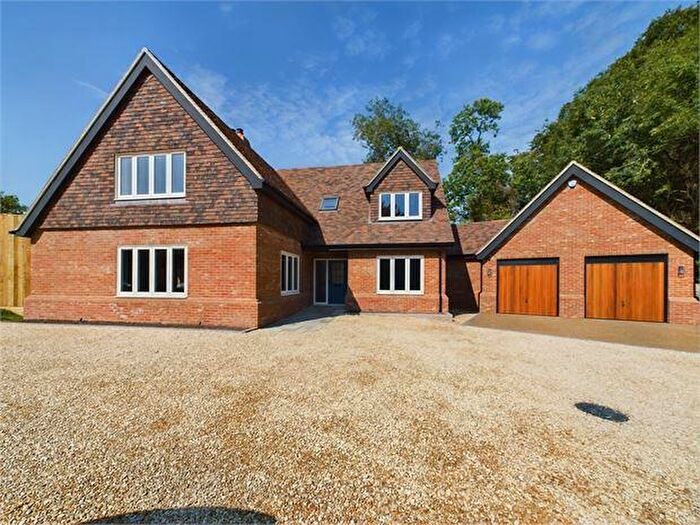 4 Bedroom Detached House For Sale In Appleyard Close, Whitchurch, Buckinghamshire., HP22