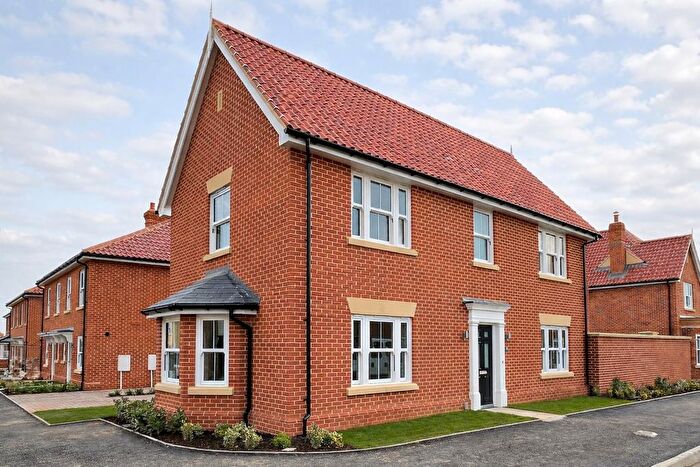 3 Bedroom Detached House For Sale In Long Road, Lawford, CO11