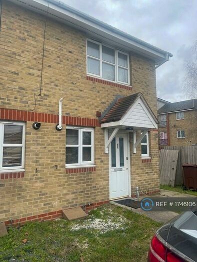 2 Bedroom Semi-Detached House To Rent In Schooner Close, Barking, IG11