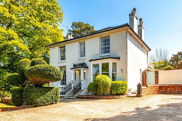 4 Bedroom Detached House For Sale In West End Road, West End, Southampton, SO30
