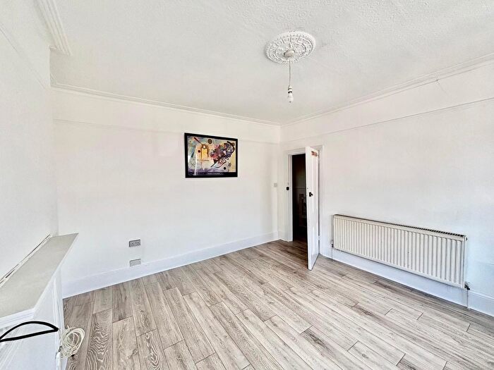 2 Bedroom Maisonette To Rent In Hindes Road, Harrow, Middlesex, HA1