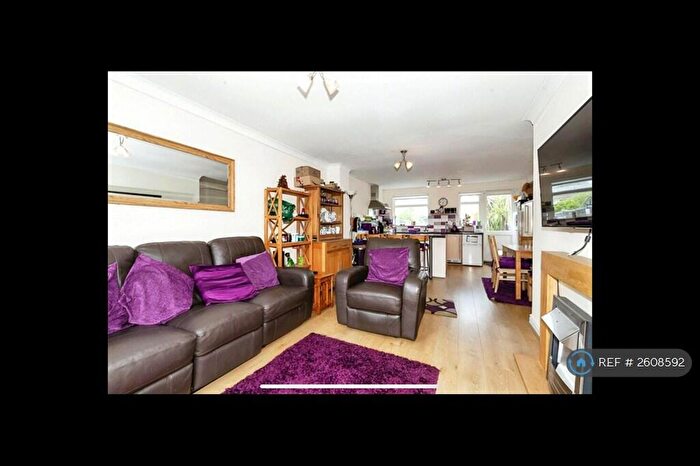 3 Bedroom Terraced House To Rent In Fotherby Court, Maidenhead, SL6