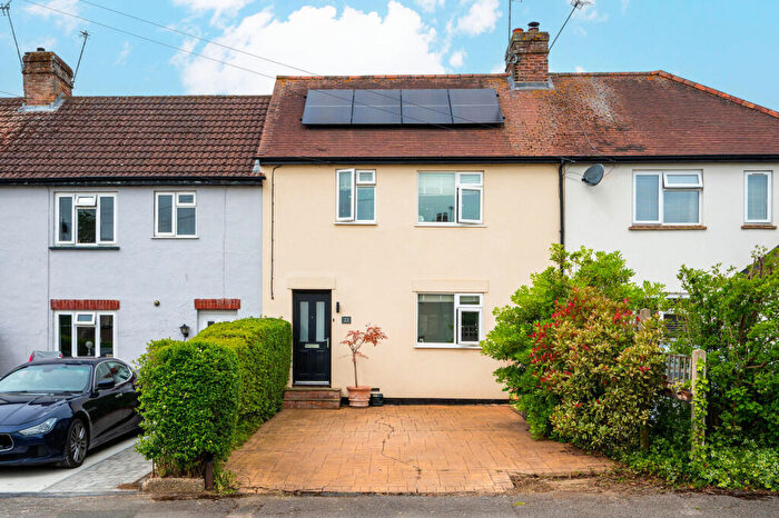 3 Bedroom Terraced House To Rent In Gloucester Road, Stoughton, Guildford, GU2