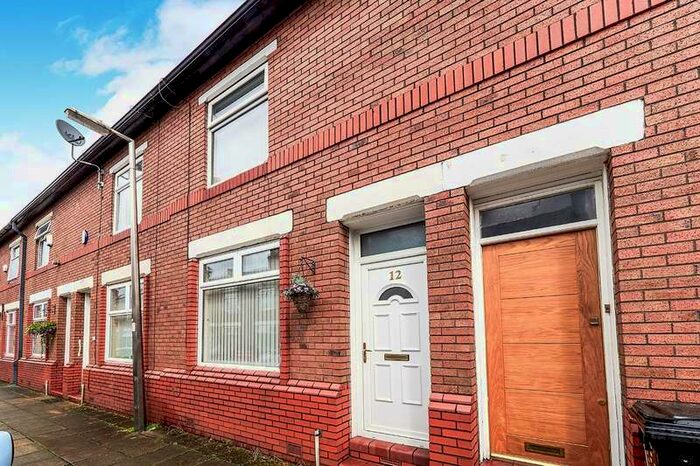 2 Bedroom House To Rent In Birtles Avenue, Reddish, Stockport, Cheshire, SK5