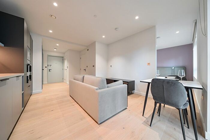 Studio To Rent In Peninsula Gardens, Chandlers Avenue, Lower Riverside, Greenwich Peninsula, SE10