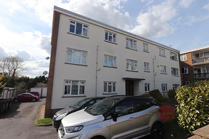 1 Bedroom Flat To Rent In Park View CourtWalters CloseEastwoodLeigh On SeaEssex, SS9