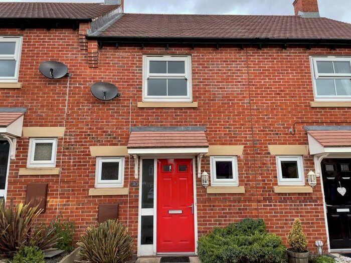 2 Bedroom Semi-Detached House To Rent In Hope Way, Swadlincote, DE11