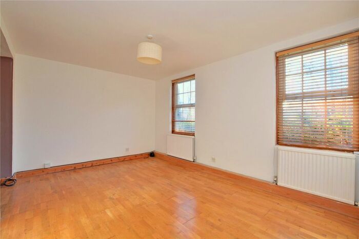 1 Bedroom Flat To Rent In Ryculff Square, Blackheath, SE3