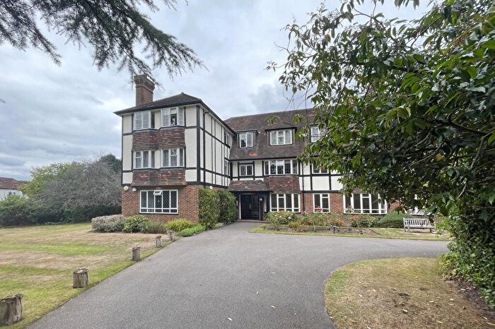 3 Bedroom Apartment To Rent In Epsom Road, Ewell Village, KT17