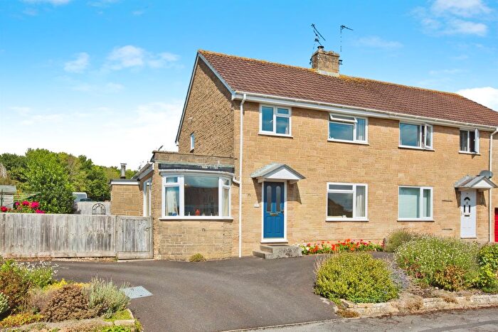 3 Bedroom Semi-Detached House For Sale In Manor Drive, Merriott, TA16