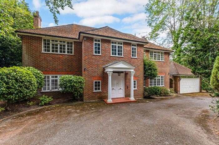 4 Bedroom Detached House For Sale In Trout Rise, Loudwater, Rickmansworth, Hertfordshire, WD3