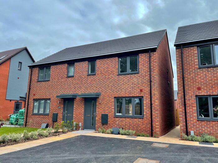 3 Bedroom Semi-Detached House To Rent In Webster Avenue, Shirley, Solihull, B90