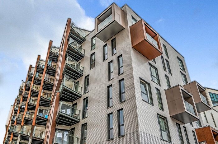 2 Bedroom Flat To Rent In Norman Road, London, SE10