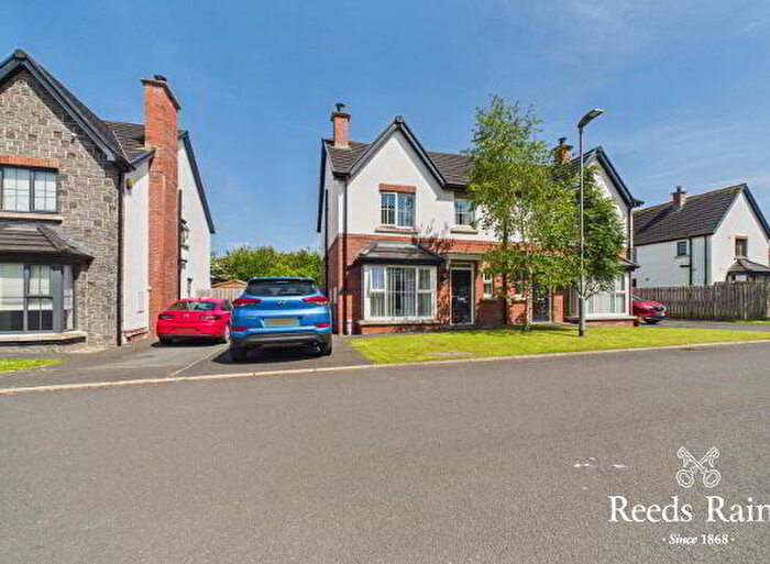 3 Bedroom Semi-Detached House For Sale In Greengraves Gate, Belfast, BT16