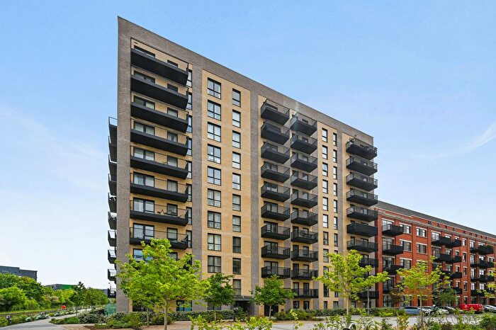 1 Bedroom Flat For Sale In Farine Avenue, Hayes, UB3