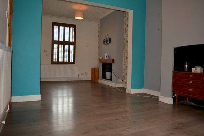 4 Bedroom Detached House To Rent In Bedroom Detached House, Town Centre, Bedford, MK40