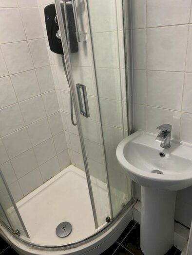 Studio To Rent In Royal Avenue, Doncaster, DN1