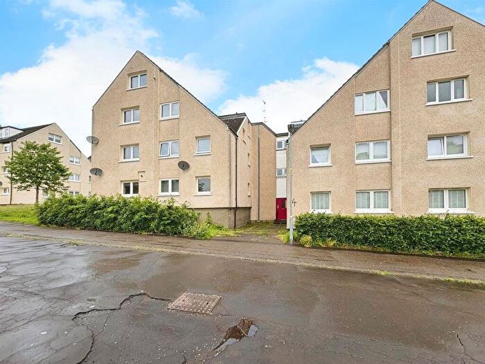 2 Bedroom Flat To Rent In Cornock Street, Clydebank, G81