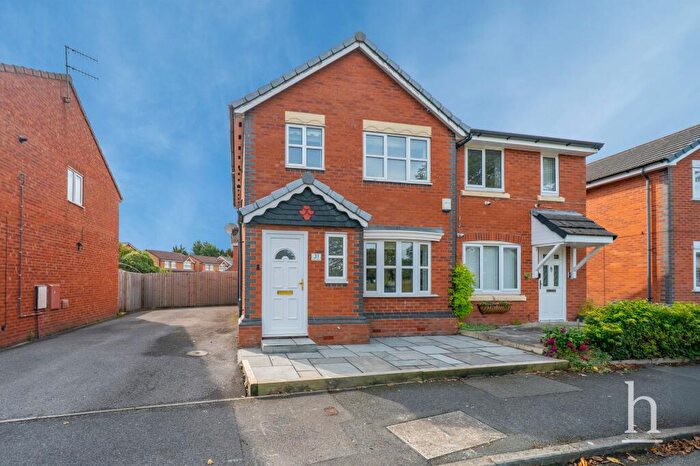 3 Bedroom Semi-Detached House For Sale In Longfellow Drive, Wirral, CH62