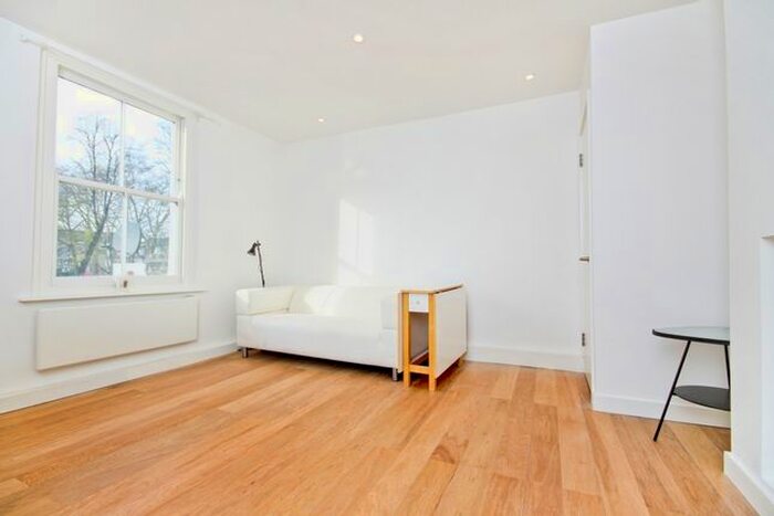 1 Bedroom Flat To Rent In Holloway Road, London, N7