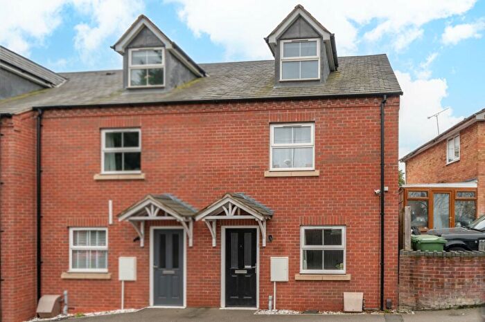 3 Bedroom End Of Terrace House For Sale In Nags Head Cottage, Redditch Road, Studley, B80