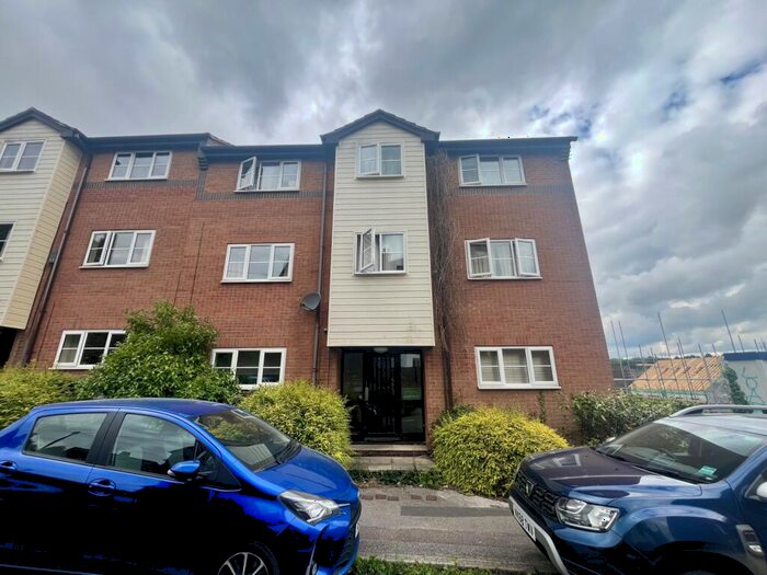 1 Bedroom Apartment To Rent In Greenbank Court, Nottingham, Nottinghamshire, NG5