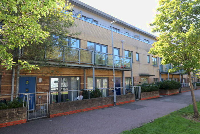 2 Bedroom Apartment To Rent In The Base - Brentwood, CM14