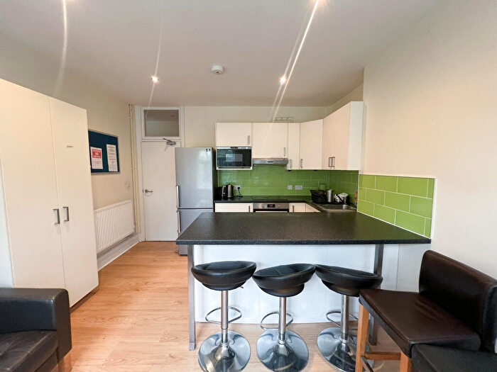4 Bedroom Flat To Rent In Tyndalls Court, Tyndalls Park Road, BS8