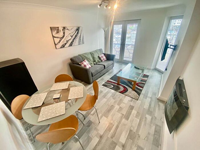 1 Bedroom Flat To Rent In Weavers House, Maritime Quarter, Mannheim Quay, Swansea, SA1