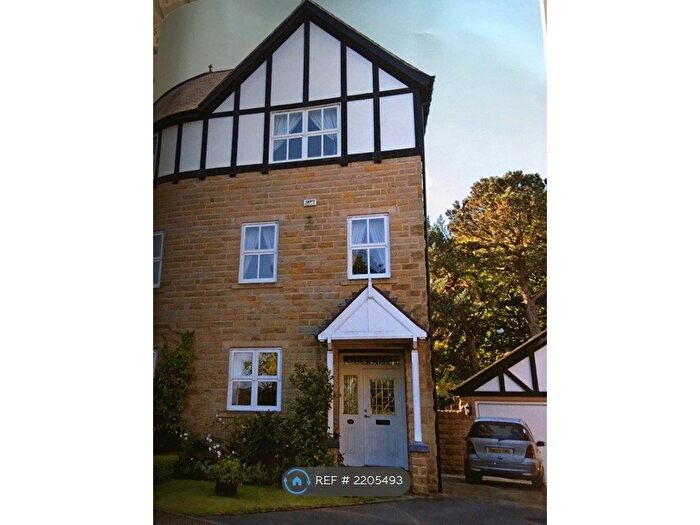 4 Bedroom Semi-Detached House To Rent In Chapman Square, Harrogate, HG1
