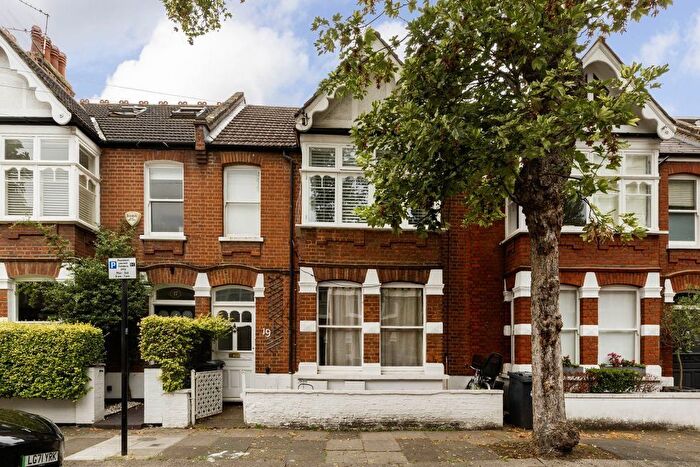 1 Bedroom Flat To Rent In Cleveland Avenue, London, W4