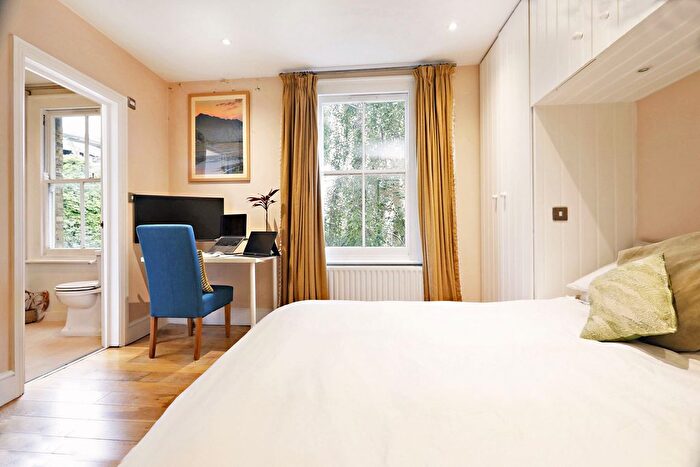 2 Bedroom Flat For Sale In Oval Mansions, Kennington Oval, London, SE11