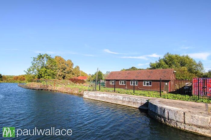 Land For Sale In Land At Feildes Weir, Roydon, CM19