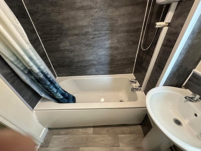 1 Bedroom Property To Rent In Burford, Telford, TF3