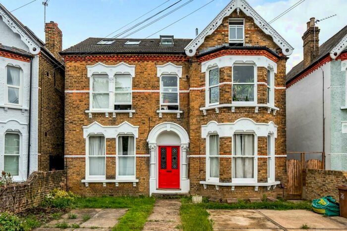 2 Bedroom Flat For Sale In Sunderland Road, Forest Hill, SE23