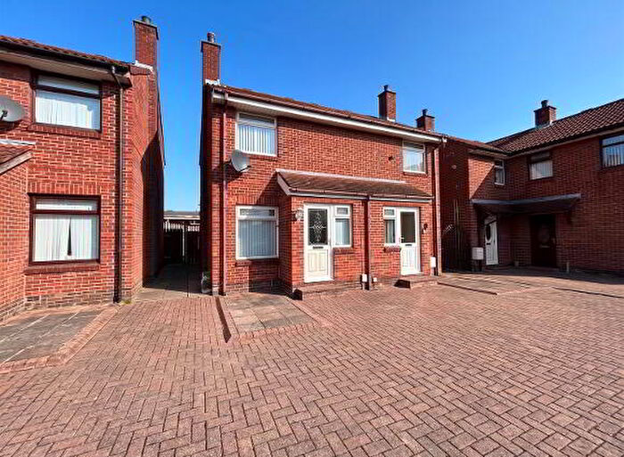 2 Bedroom Semi-Detached House For Sale In Silver Birch Courts, Belfast, BT13