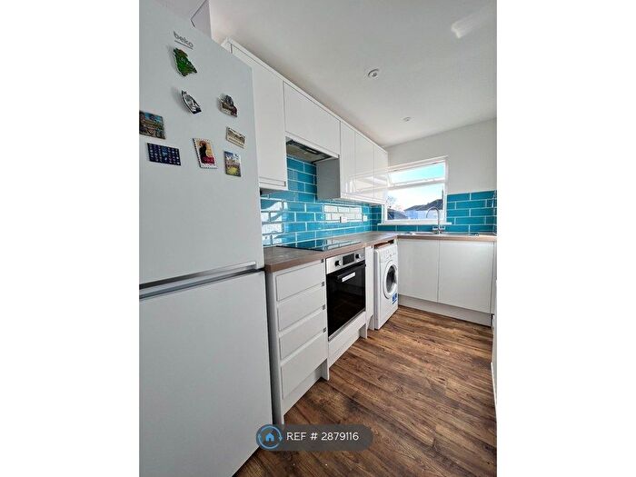 2 Bedroom Flat To Rent In Hampton Park, Bristol, BS6