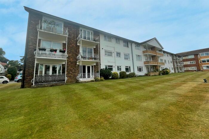 1 Bedroom Flat To Rent In Birkdale, Bexhill-On-Sea, TN39