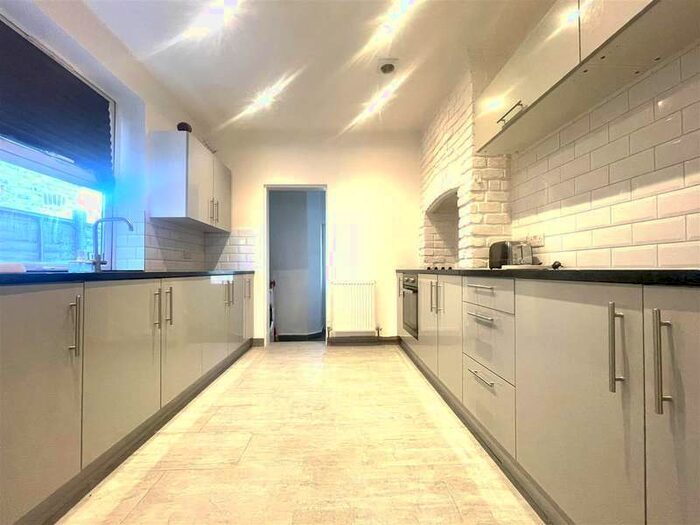 3 Bedroom Terraced House To Rent In Poynter Road, Enfield, EN1