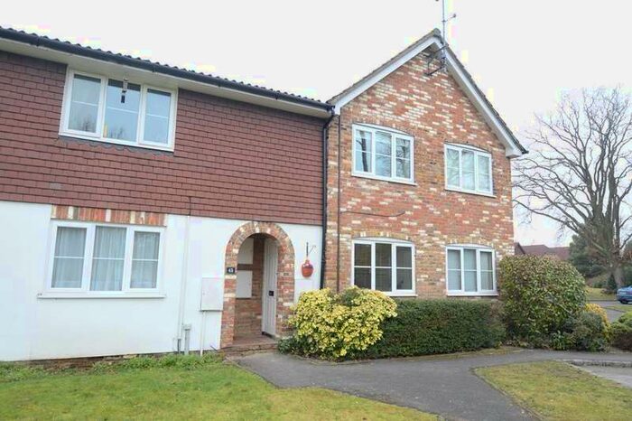 1 Bedroom Maisonette Flat To Rent In Broadhurst, GU14