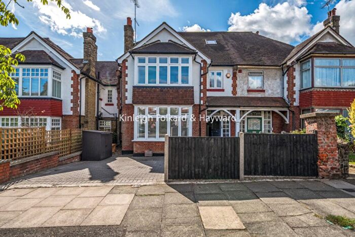 5 Bedroom Terraced House For Sale In Cranley Gardens, London, N10