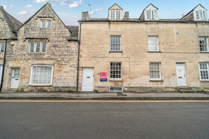 2 Bedroom House To Rent In St. Marys Street Stroud, GL6