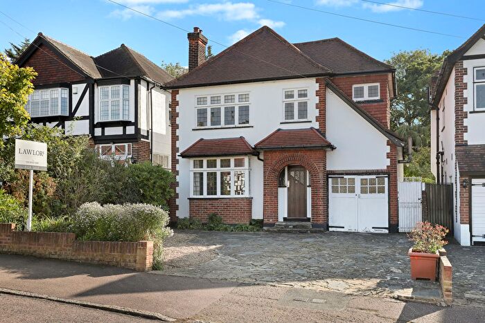 3 Bedroom Detached House For Sale In Tycehurst Hill, Loughton, Essex, IG10