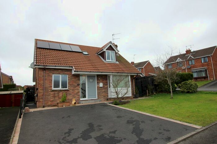 3 Bedroom Detached House For Sale In Glenwood Court, Lisburn, County Down, BT28