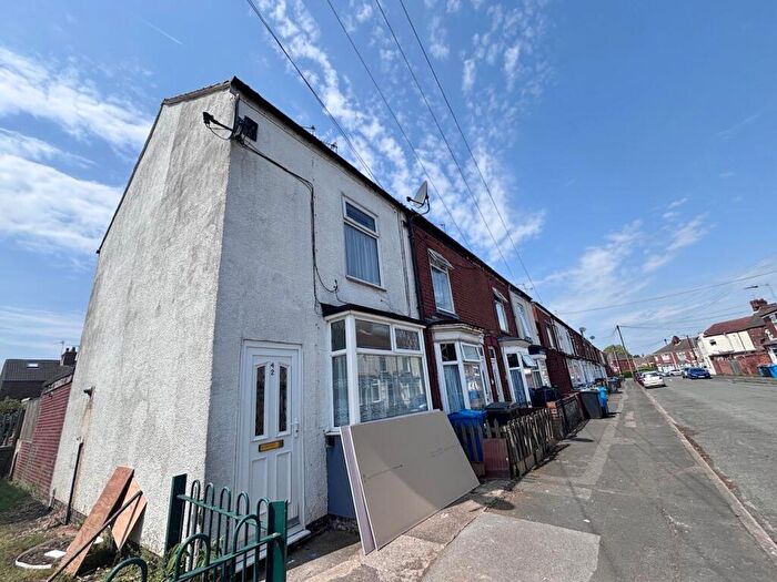 2 Bedroom End Of Terrace House To Rent In Alaska Street, Hull, HU8