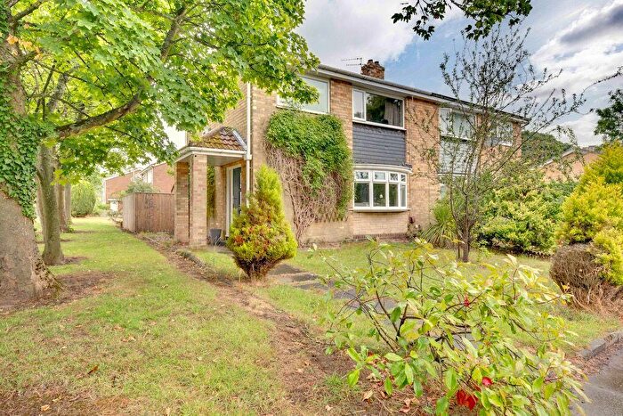 3 Bedroom Semi-Detached House For Sale In Ancrum Way, Whickham, NE16