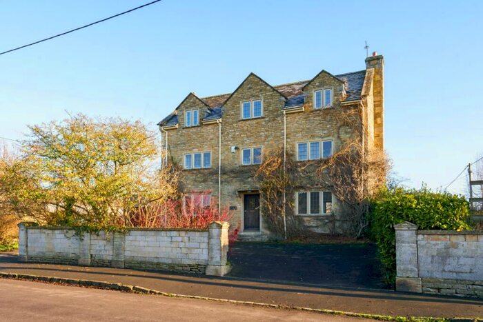 5 Bedroom House To Rent In The Street Broughton Gifford, SN12