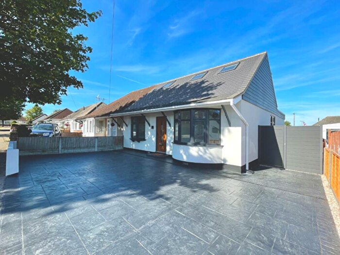 3 Bedroom Semi-Detached House To Rent In Southwold Crescent, Benfleet, SS7